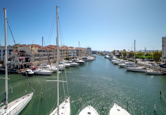 Apartament en Empuriabrava - ILA25