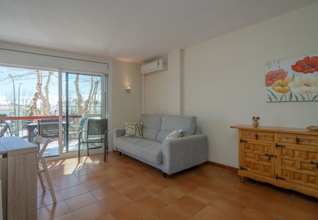 Apartament en Empuriabrava - ILA30 POBLAT TIPIC