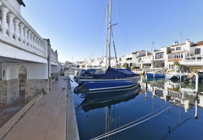 Casa adossada en Empuriabrava - LV36 PORT RHODAS