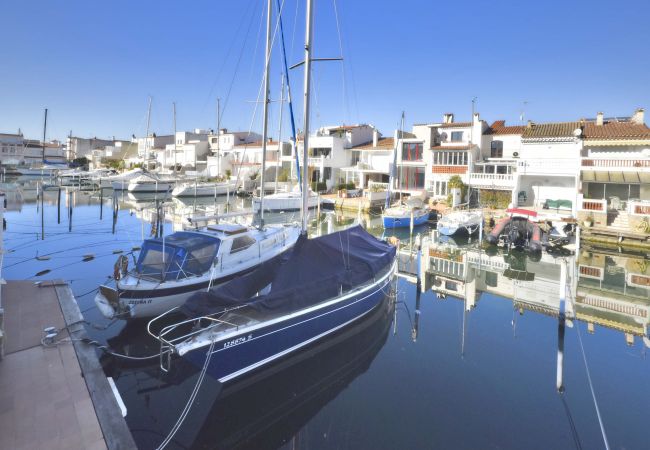 Casa adossada en Empuriabrava - LV36 PORT RHODAS