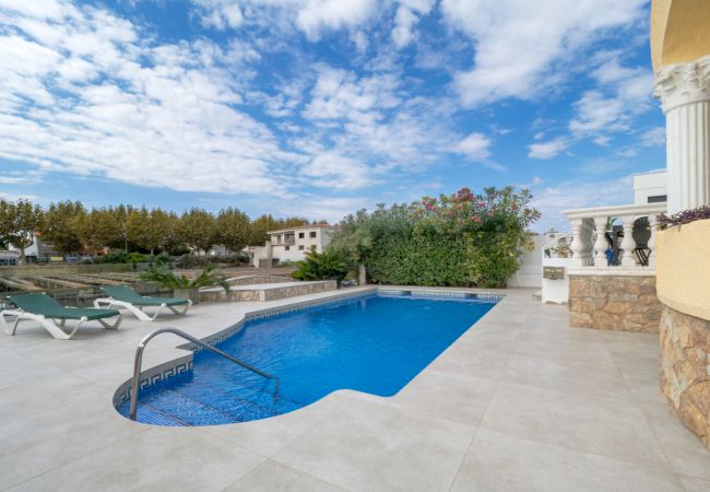 Vil.la en Empuriabrava - LV10 ALBERES