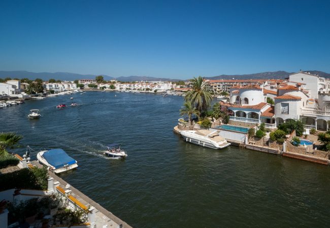 Apartament en Empuriabrava - ILA35