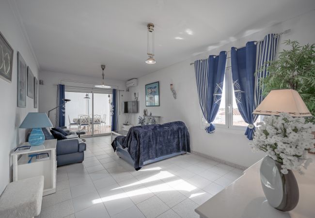 Apartament en Empuriabrava - ILA35