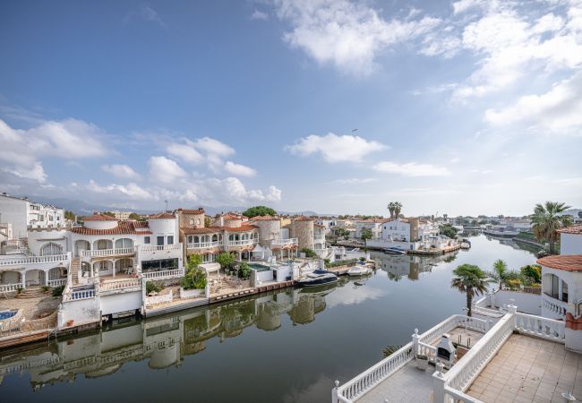 Apartament en Empuriabrava - ILA35