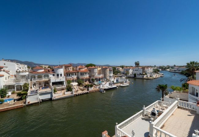 Apartament en Empuriabrava - ILA35