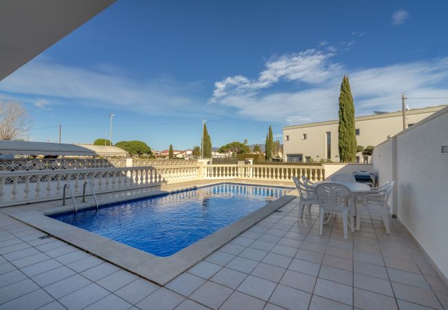 Vil.la en Empuriabrava - LV15 REQUEESENS