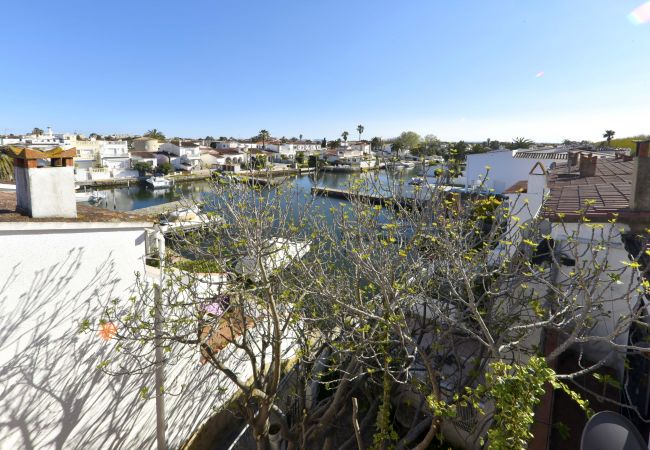 Vil.la en Empuriabrava - LV30 LLOBREGAT 24