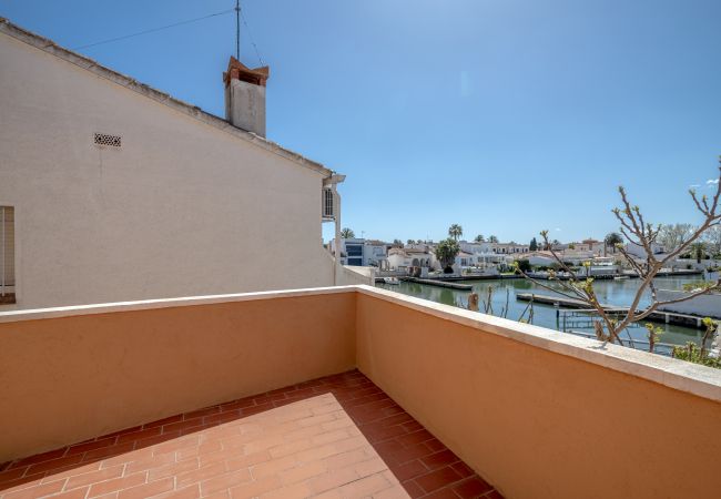 Vil.la en Empuriabrava - LV30 LLOBREGAT 24