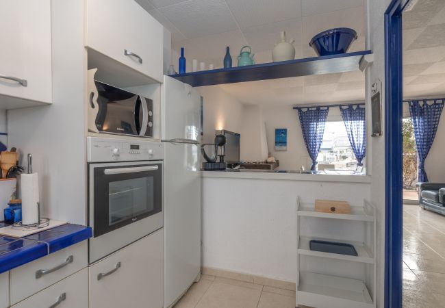 Casa adossada en Empuriabrava - LV21 LIOBREGAT