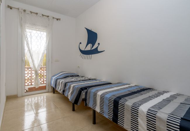 Casa adossada en Empuriabrava - LV21 LIOBREGAT