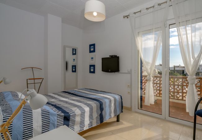 Casa adossada en Empuriabrava - LV21 LIOBREGAT