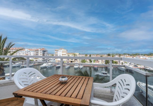 Apartament en Empuriabrava - ILA04