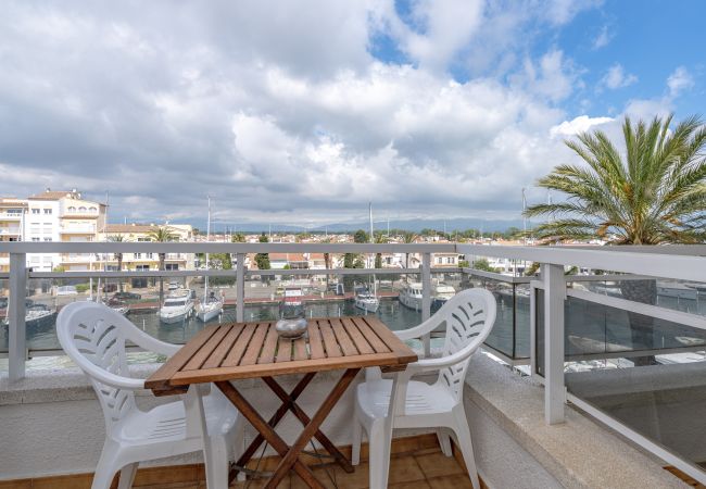 Apartament en Empuriabrava - ILA04