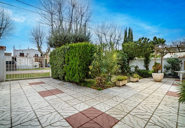 Vil.la en Empuriabrava - LV05 LIOBREGAT