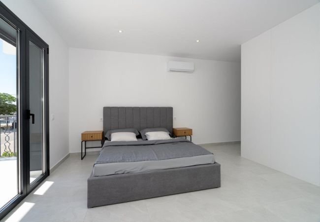 Vil.la en Empuriabrava - LV42 CARMENCO 67
