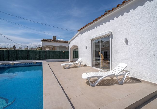 Casa en Empuriabrava - ILV01 MONGRI