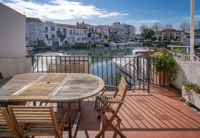 Casa adossada en Empuriabrava - LV07 PORT BANYULS