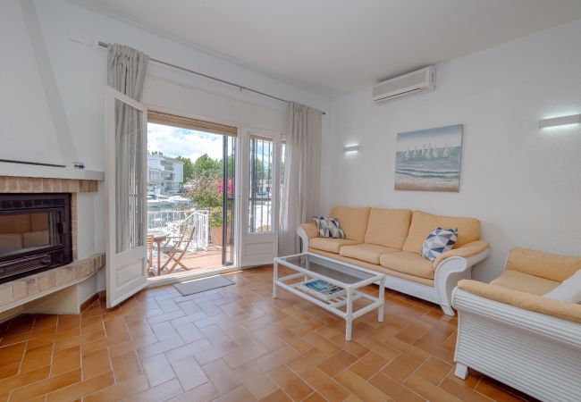 Casa adossada en Empuriabrava - LV07 PORT BANYULS