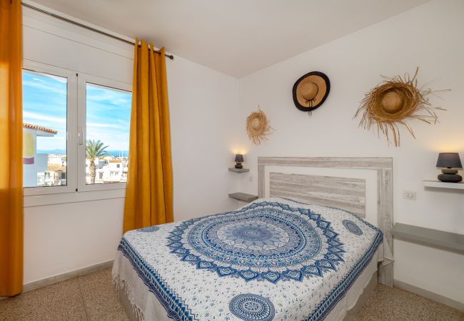 Apartament en Empuriabrava - ILA13 POBLAT TIPIC