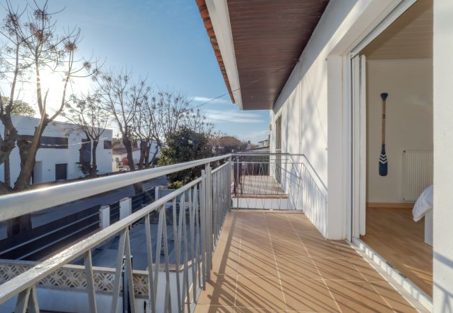 Casa en Empuriabrava - ILV03 MONTSENY