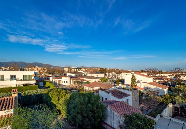 Casa en Empuriabrava - ILV03 MONTSENY