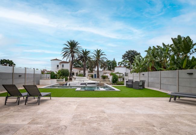 Vil.la en Empuriabrava - LV21 CAP RAS