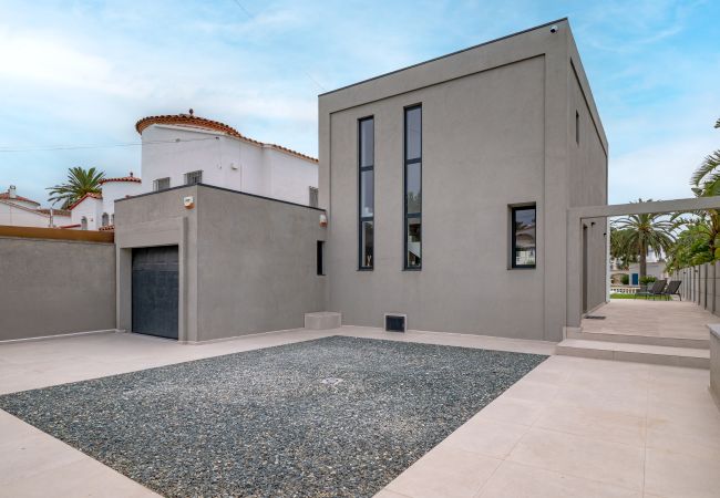 Vil.la en Empuriabrava - LV21 CAP RAS