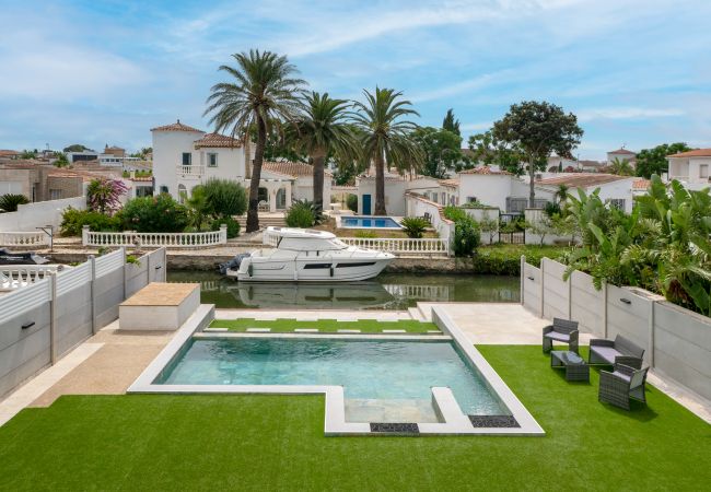 Vil.la en Empuriabrava - LV21 CAP RAS