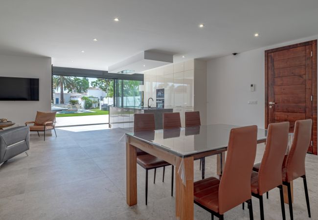 Vil.la en Empuriabrava - LV21 CAP RAS