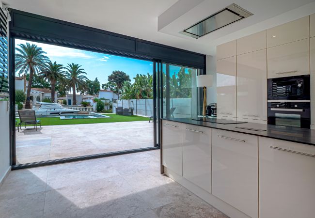 Vil.la en Empuriabrava - LV21 CAP RAS